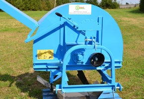 ZAMET силосорезка пасыпатель сіласных ям і насыпаў на вытворчасці сельскагаспадарчых машын фірма ў Польшчы